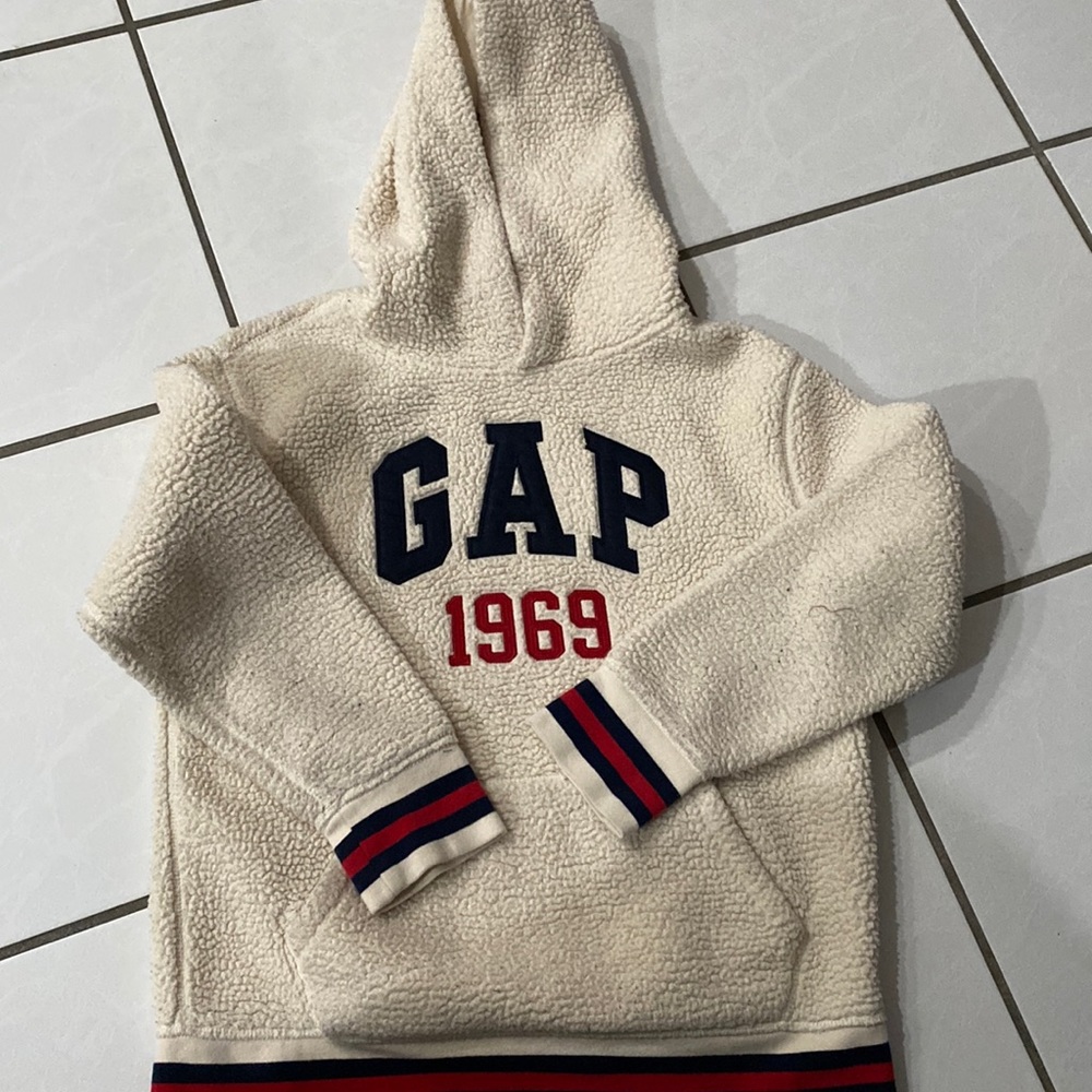 ❤️‍🔥 LAST CALL! ANY OFFERS?❤️‍🔥 Gap Kids Sherpa Varsity Hoodie, Cream